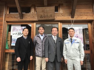 ＮＰＯ法人西川・森の市場にて懇談しました。